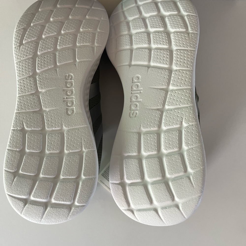 SOLD——-ADIDAS Hunter green women’s size 8.5 - Picture 5 of 6